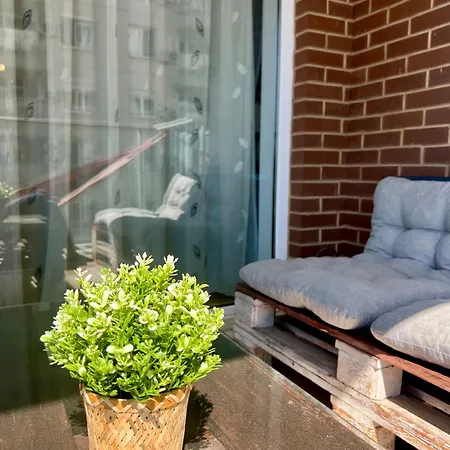 White Bliss - 1br With Balcony And Parking Apartmán *