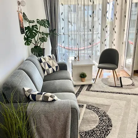 Апартаменты White Bliss - 1br With Balcony And Parking Бухарест