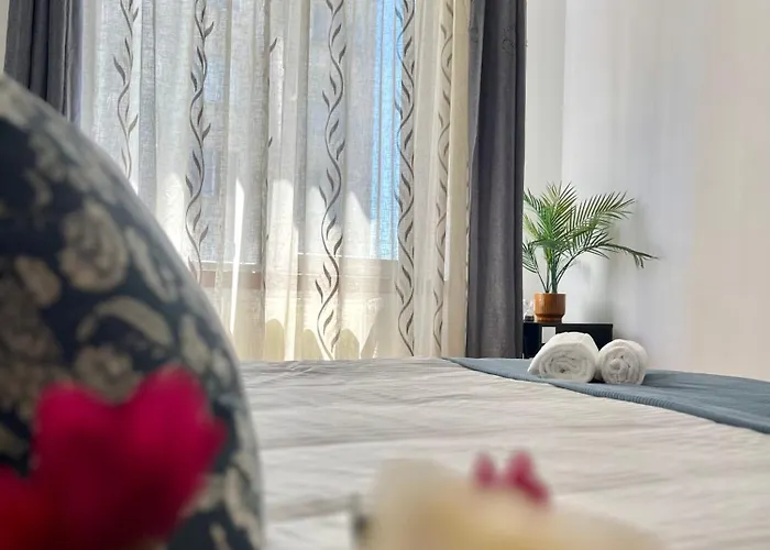 White Bliss - 1br With Balcony And Parking