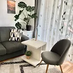 White Bliss - 1br With Balcony And Parking Apartament