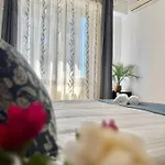 White Bliss - 1br With Balcony And Parking
