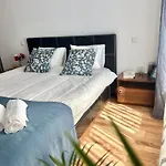 White Bliss - 1br With Balcony And Parking Apartament *