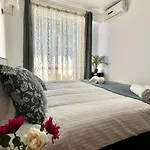 Apartament White Bliss - 1br With Balcony And Parking