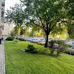 White Bliss - 1br With Balcony And Parking Apartament *