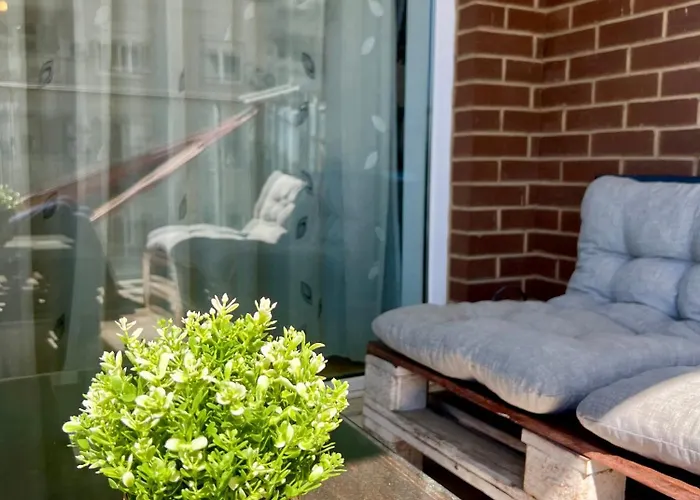 White Bliss - 1br With Balcony And Parking Apartment *