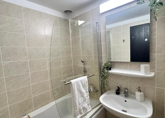 White Bliss - 1br With Balcony And Parking Apartament *