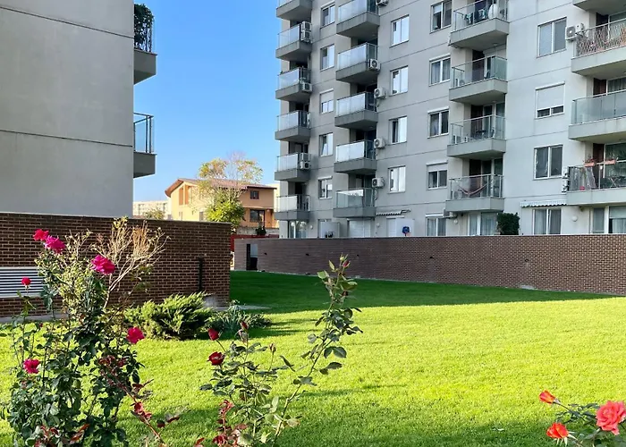 White Bliss - 1br With Balcony And Parking