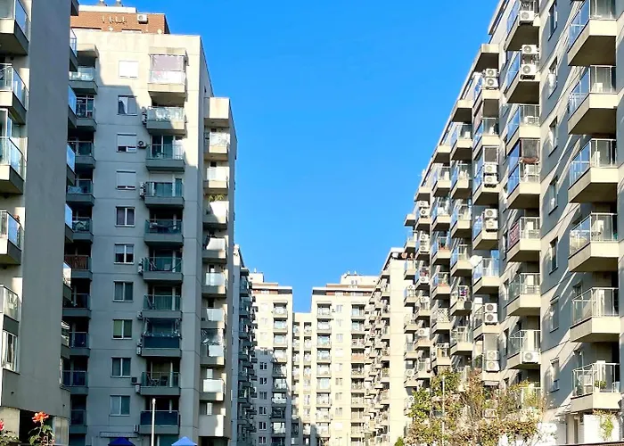 White Bliss - 1br With Balcony And Parking 公寓 布加勒斯特