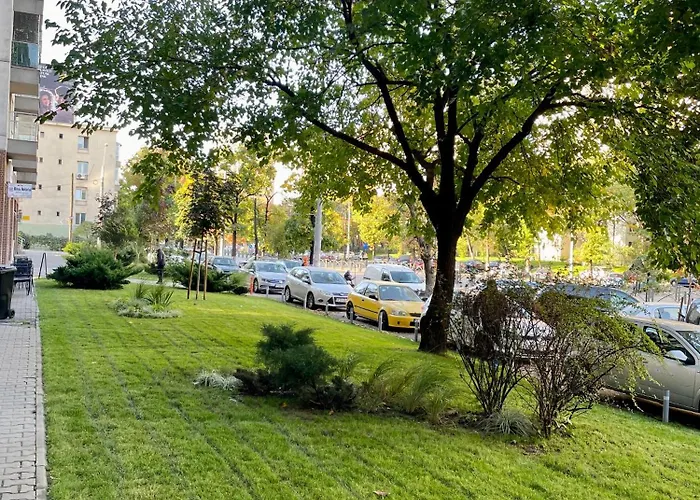 White Bliss - 1br With Balcony And Parking Apartment *