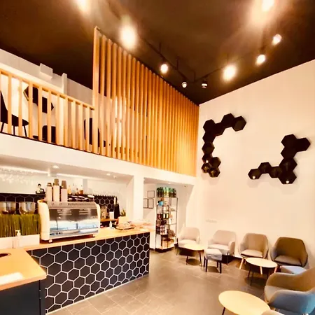 White Bliss - 1br With Balcony And Parking דירה בוקרשט