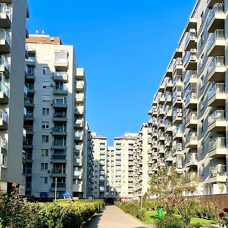 White Bliss - 1br With Balcony And Parking דירה בוקרשט